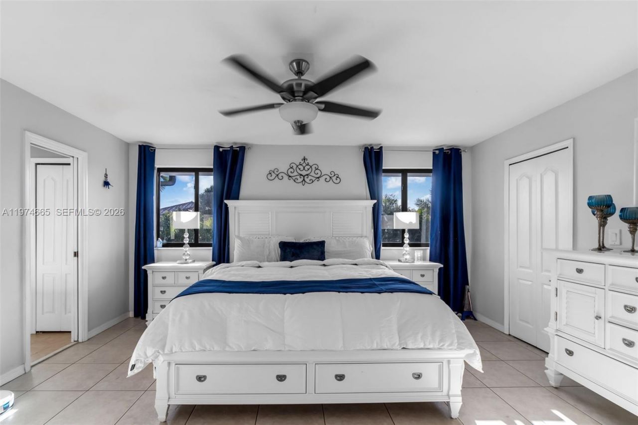 4342 SW 159th Path , Miami, FL 33185 Photo