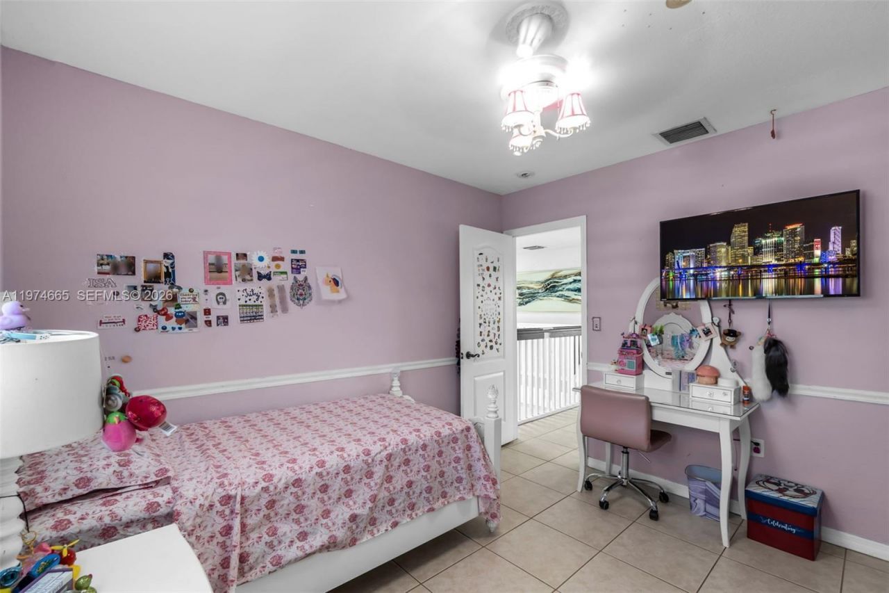 4342 SW 159th Path , Miami, FL 33185 Photo