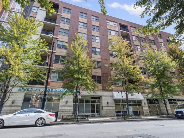 873 N LARRABEE Street , Unit 605, Chicago, IL 60610