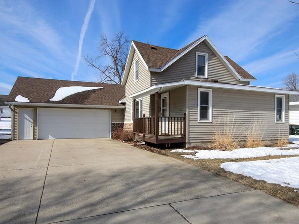 614 Elm Street NE, Hutchinson, MN 55350