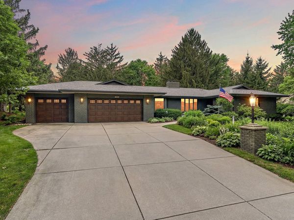 8047 Somerset Road , Woodbury, MN 55125