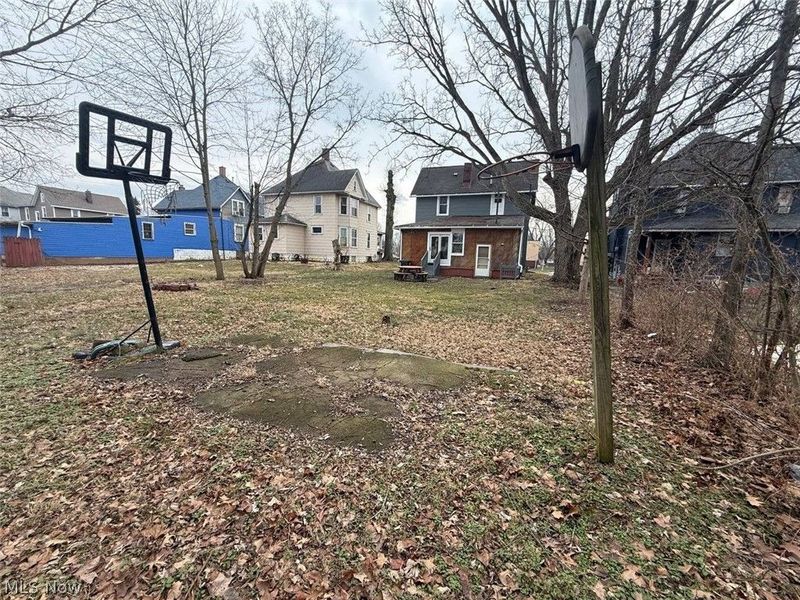 2329 Winfield Way NE, Canton, OH 44705 Photo 16