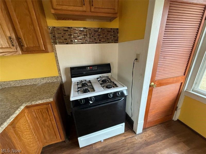 2329 Winfield Way NE, Canton, OH 44705 Photo 8