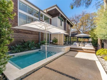 830 Kessler Woods Trail, Dallas, TX 75208