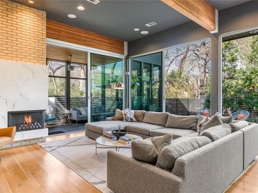 830 Kessler Woods Trail, Dallas, TX 75208