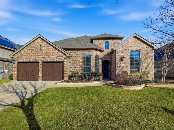 1008 W Bluff Way, Roanoke, TX 76262