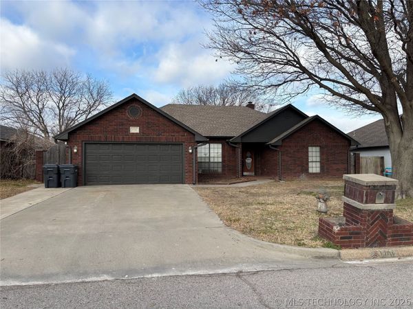 1701 Southern Hills , Ardmore, OK 73401