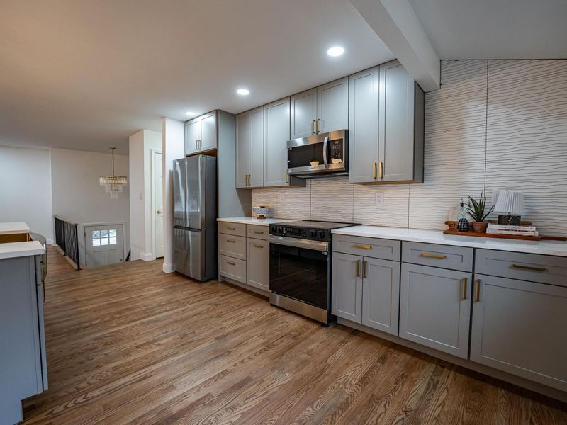 403 Virginia Lane , Waverly, OH 45690 Photo 9