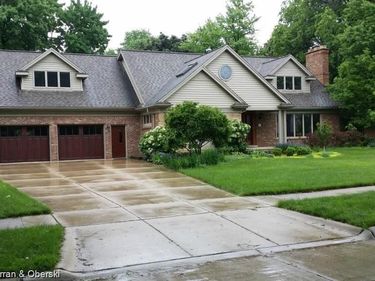 601 Crescent Drive, Dearborn, MI 48124