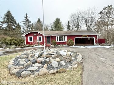 3101 Sands Court, Milford Twp, MI 48380