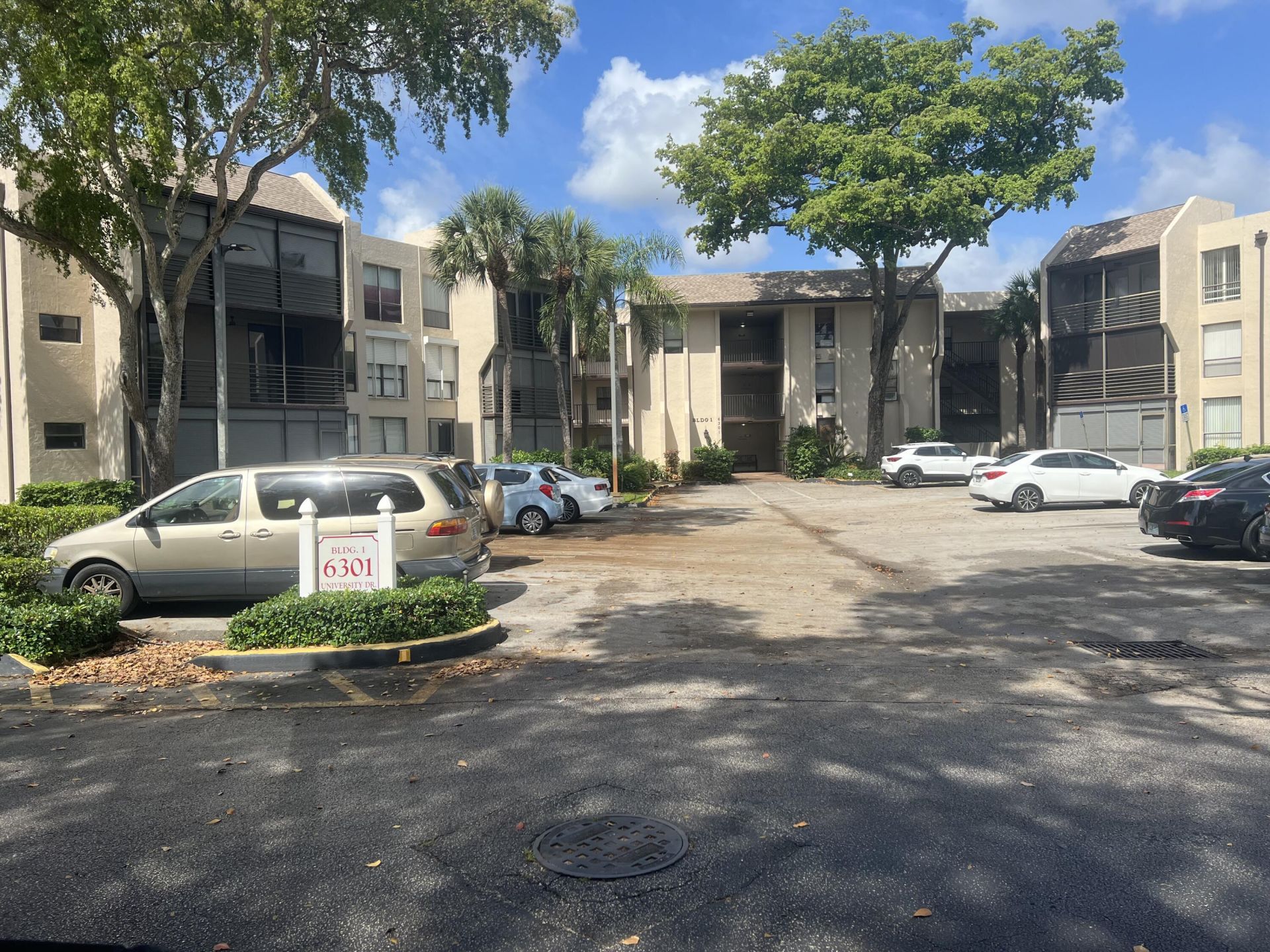 6301 N University Drive, Unit 204, Tamarac, FL 33321 Photo