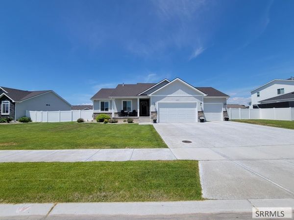 3965 N Barcelona Ave, IDAHO FALLS, ID 83401