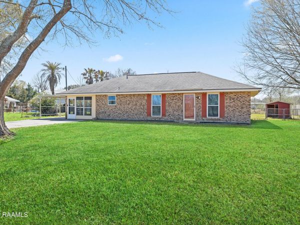 107 Dairyman Lane, Lafayette, LA 70506
