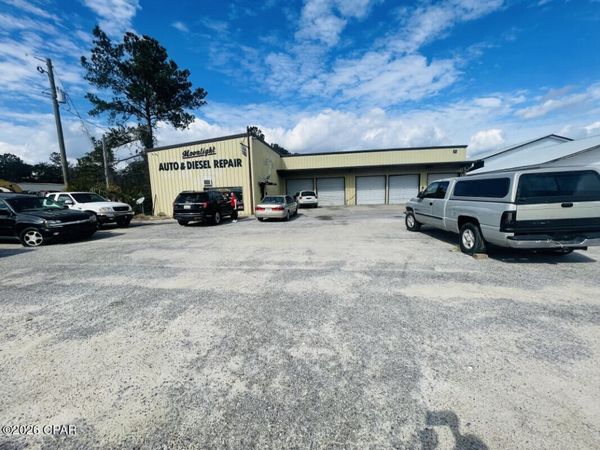 606 W Hwy 90 , Bonifay, FL 32425