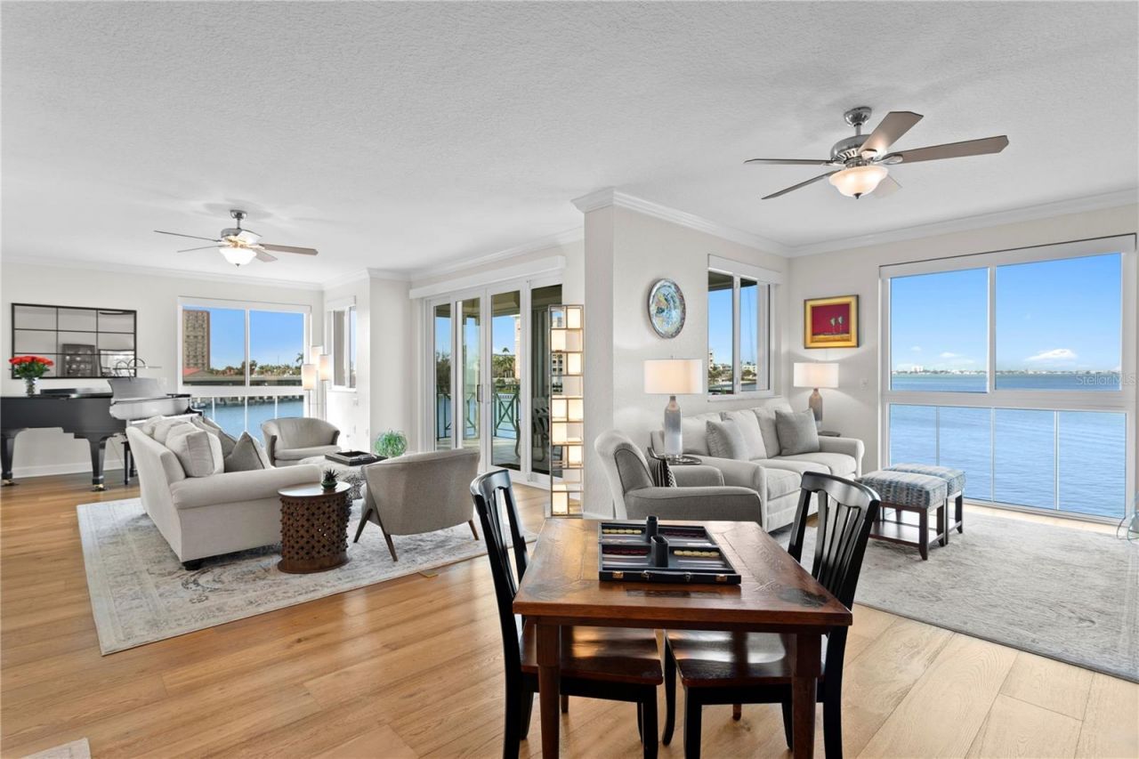 4830 Osprey Drive S, Unit 201, Saint Petersburg, FL 33711 Photo