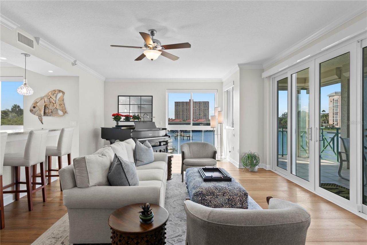 4830 Osprey Drive S, Unit 201, Saint Petersburg, FL 33711 Photo