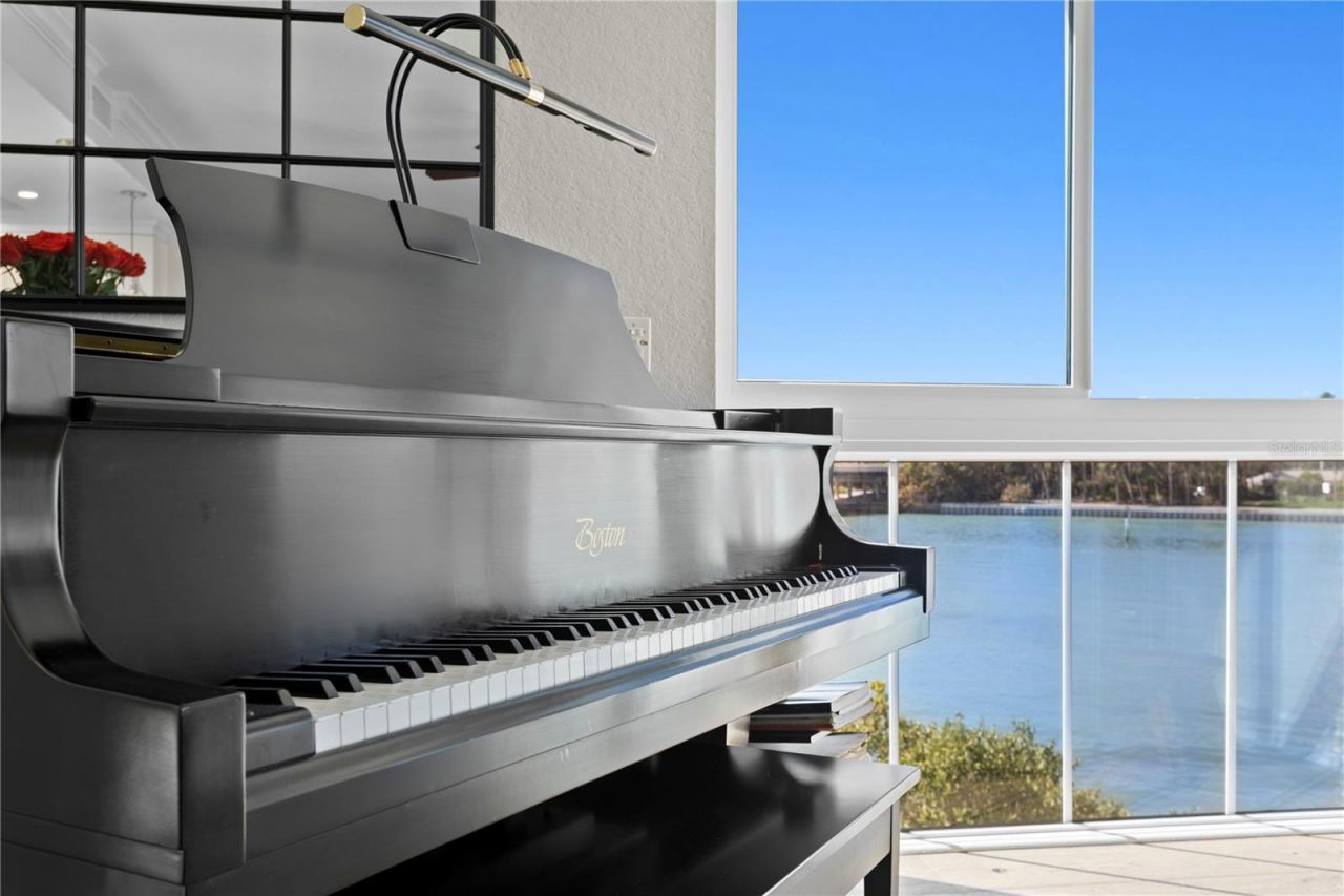 4830 Osprey Drive S, Unit 201, Saint Petersburg, FL 33711 Photo