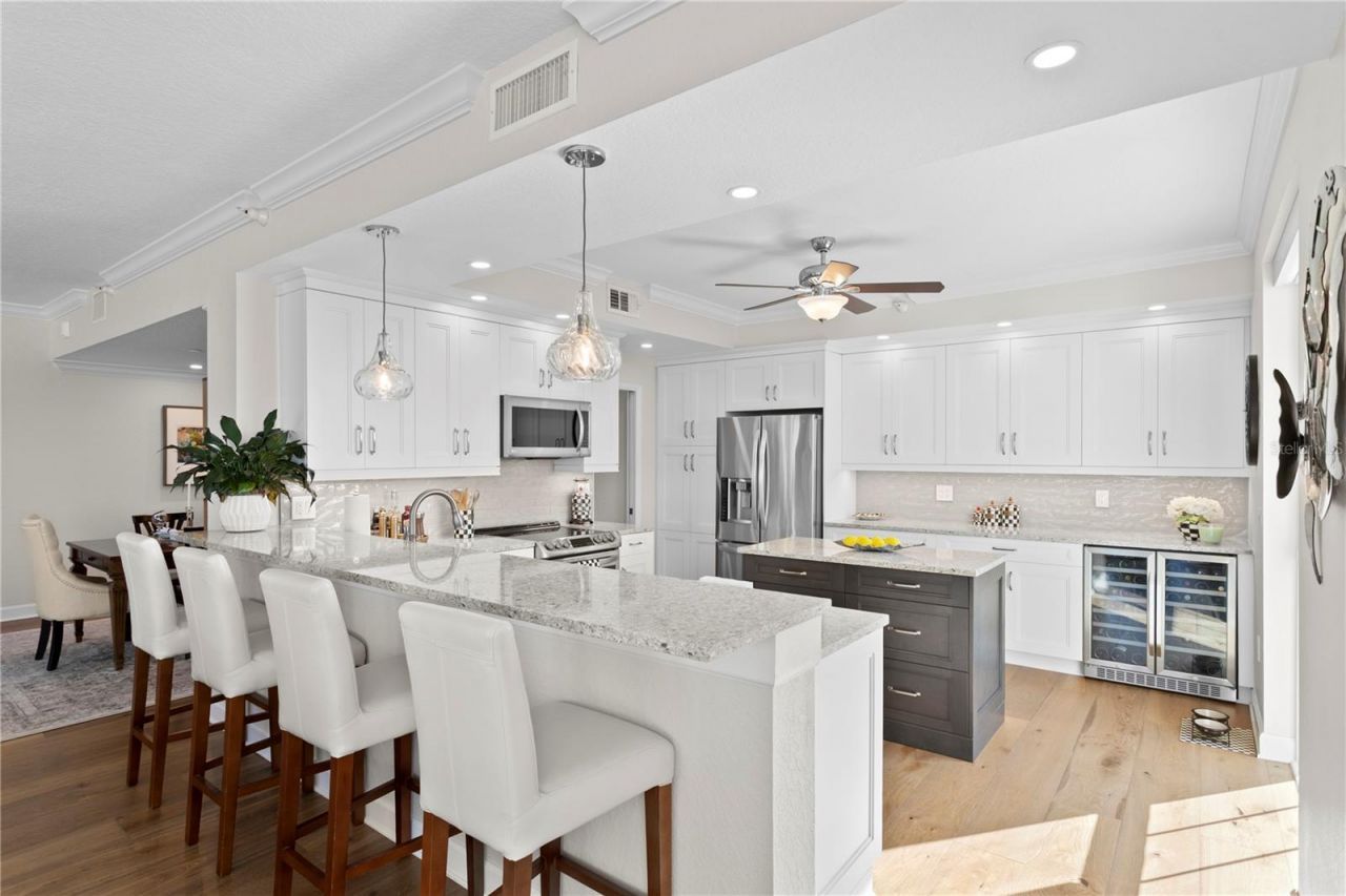 4830 Osprey Drive S, Unit 201, Saint Petersburg, FL 33711 Photo