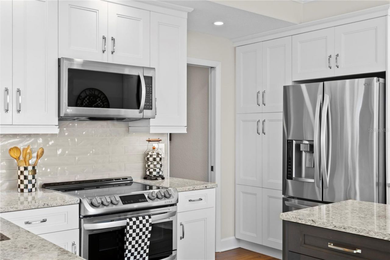 4830 Osprey Drive S, Unit 201, Saint Petersburg, FL 33711 Photo