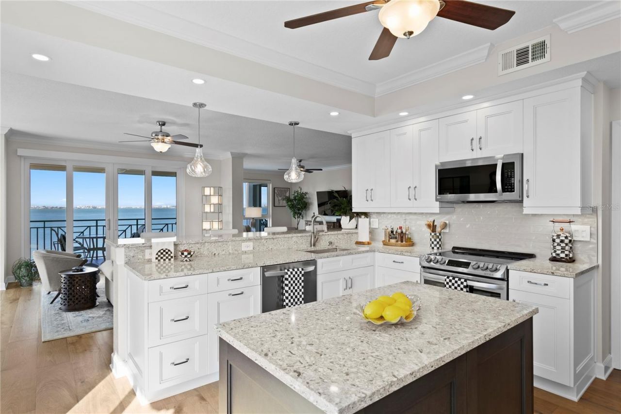 4830 Osprey Drive S, Unit 201, Saint Petersburg, FL 33711 Photo