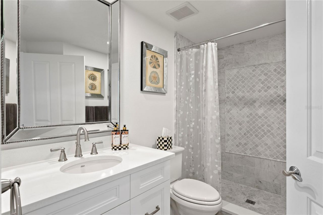 4830 Osprey Drive S, Unit 201, Saint Petersburg, FL 33711 Photo