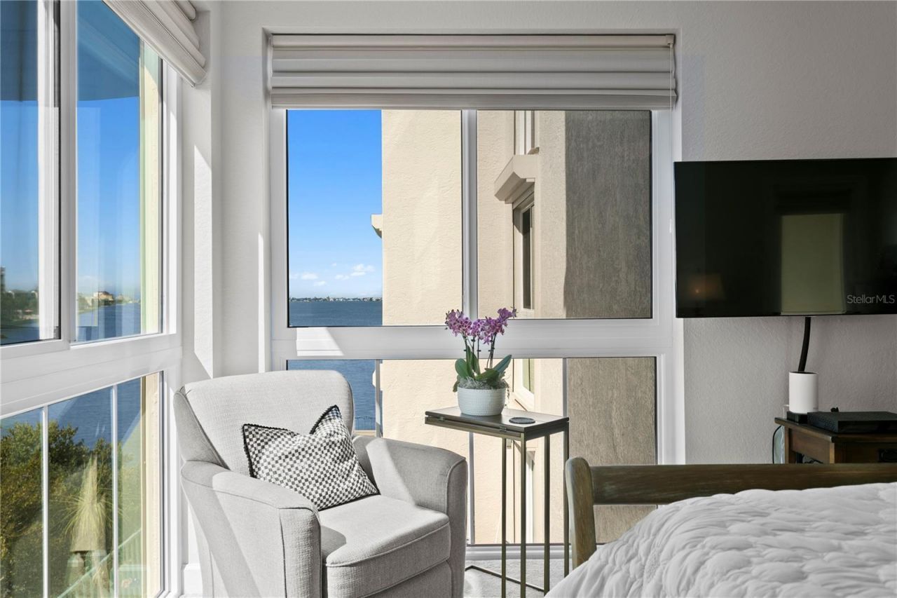 4830 Osprey Drive S, Unit 201, Saint Petersburg, FL 33711 Photo