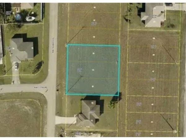 2727 NW JUANITA PLACE , CAPE CORAL, FL 33993