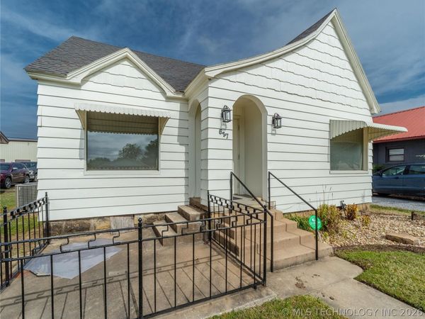 517 E Cherokee Avenue , McAlester, OK 74501