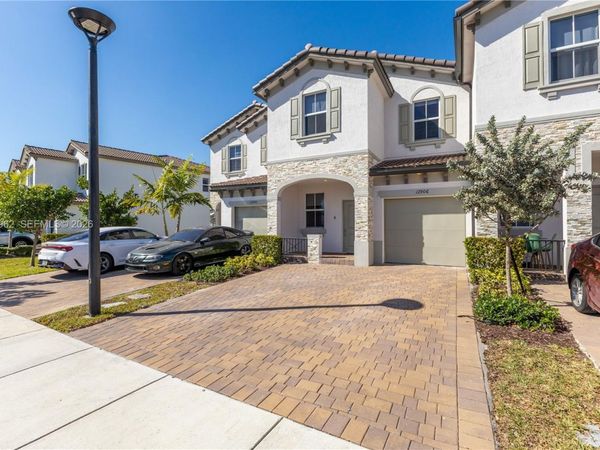 12906 NW 22nd Pl, Miami, FL 33167