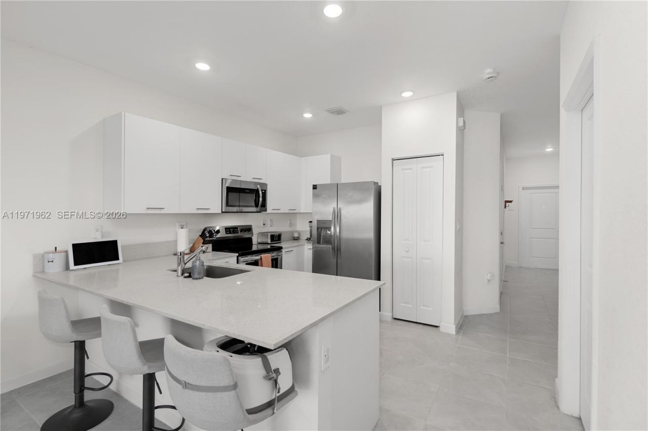 12906 NW 22nd Pl, Miami, FL 33167 Photo