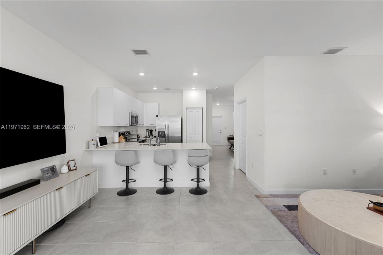 12906 NW 22nd Pl, Miami, FL 33167 Photo