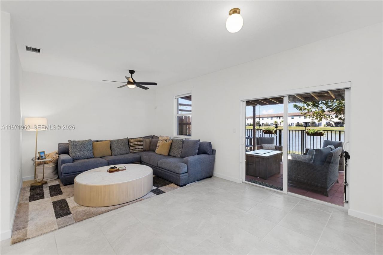 12906 NW 22nd Pl, Miami, FL 33167 Photo