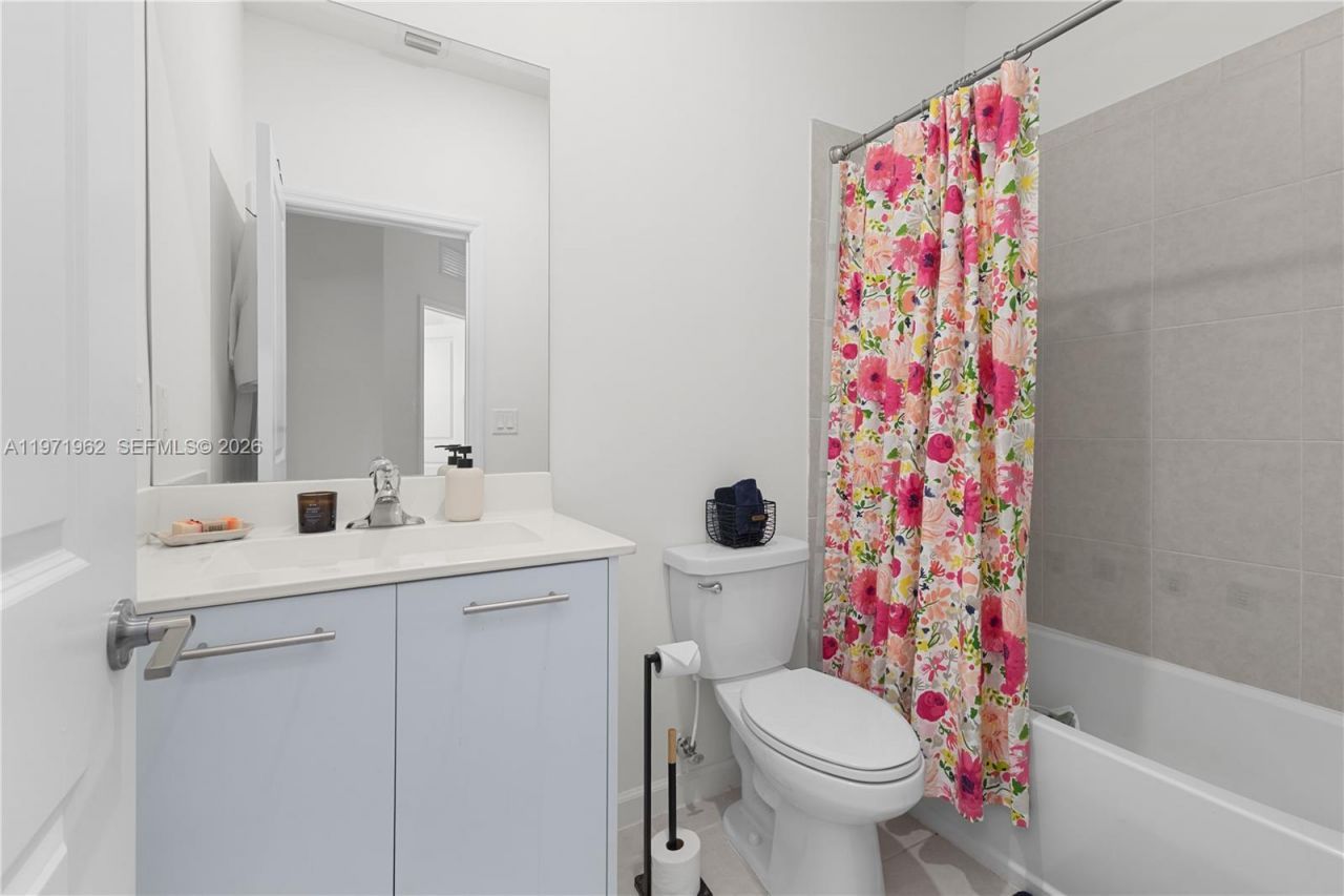 12906 NW 22nd Pl, Miami, FL 33167 Photo