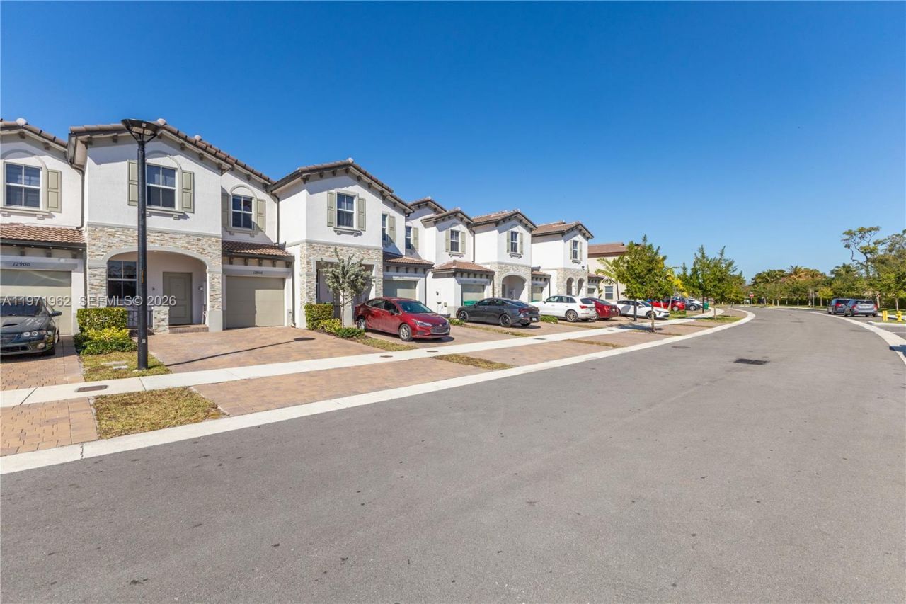 12906 NW 22nd Pl, Miami, FL 33167 Photo