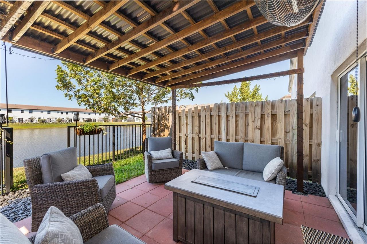 12906 NW 22nd Pl, Miami, FL 33167 Photo