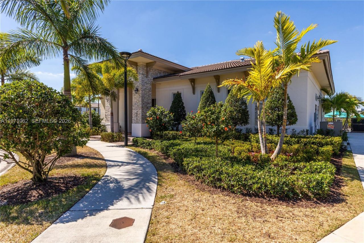 12906 NW 22nd Pl, Miami, FL 33167 Photo