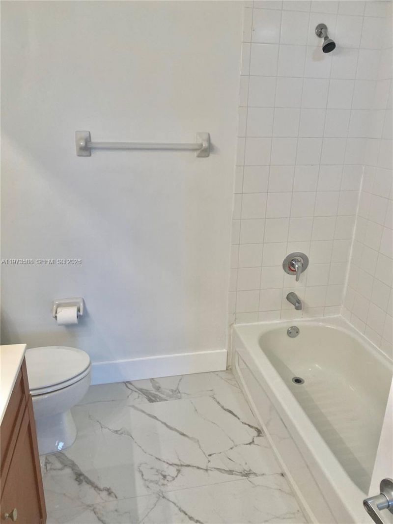 36 NW 6th Ave , Unit 1102, Miami, FL 33128 Photo