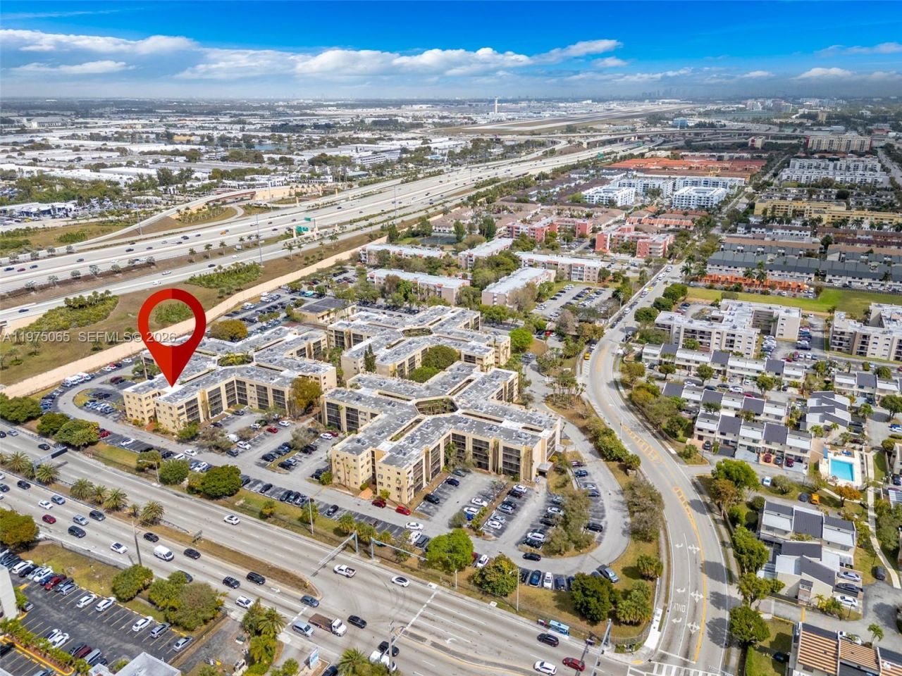 8615 NW 8th St, Unit 421, Miami, FL 33126 Photo