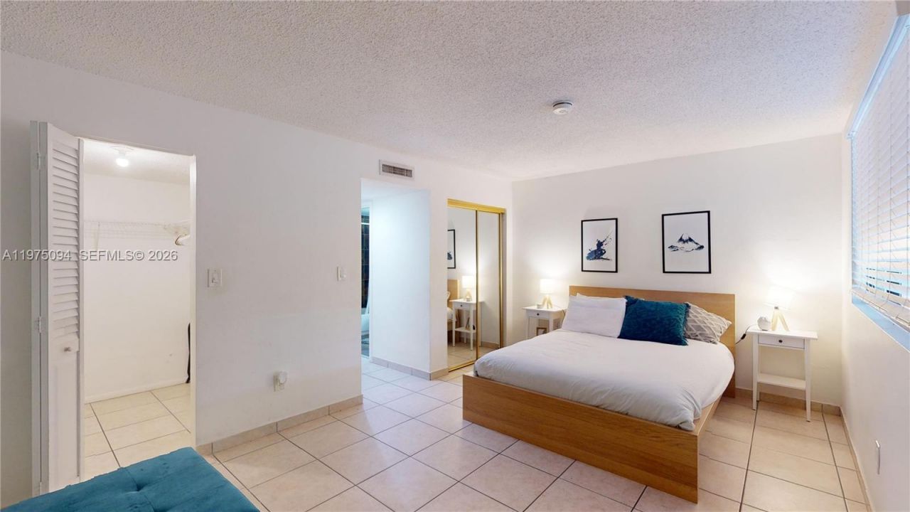 2345 NE 135th St , Unit 101, North Miami, FL 33181 Photo