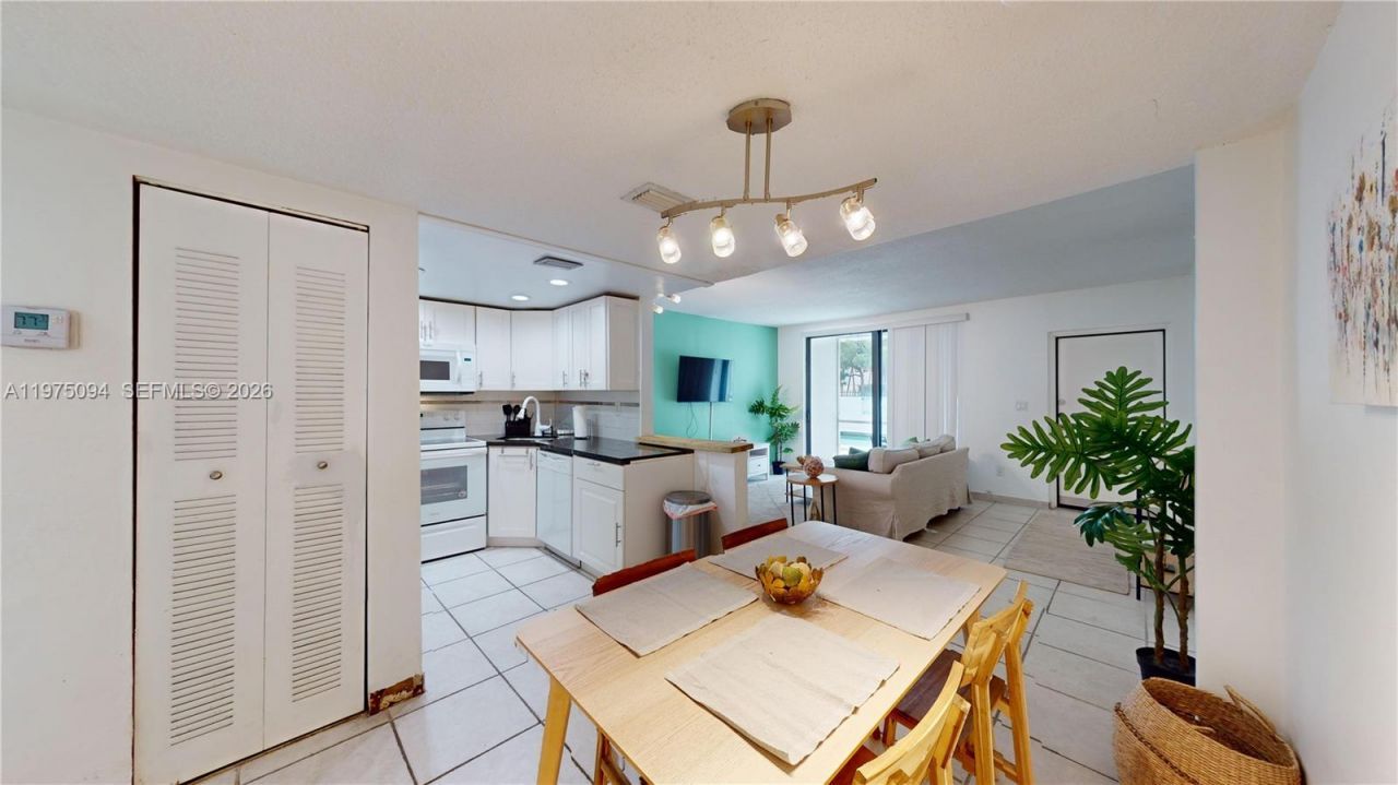 2345 NE 135th St , Unit 101, North Miami, FL 33181 Photo