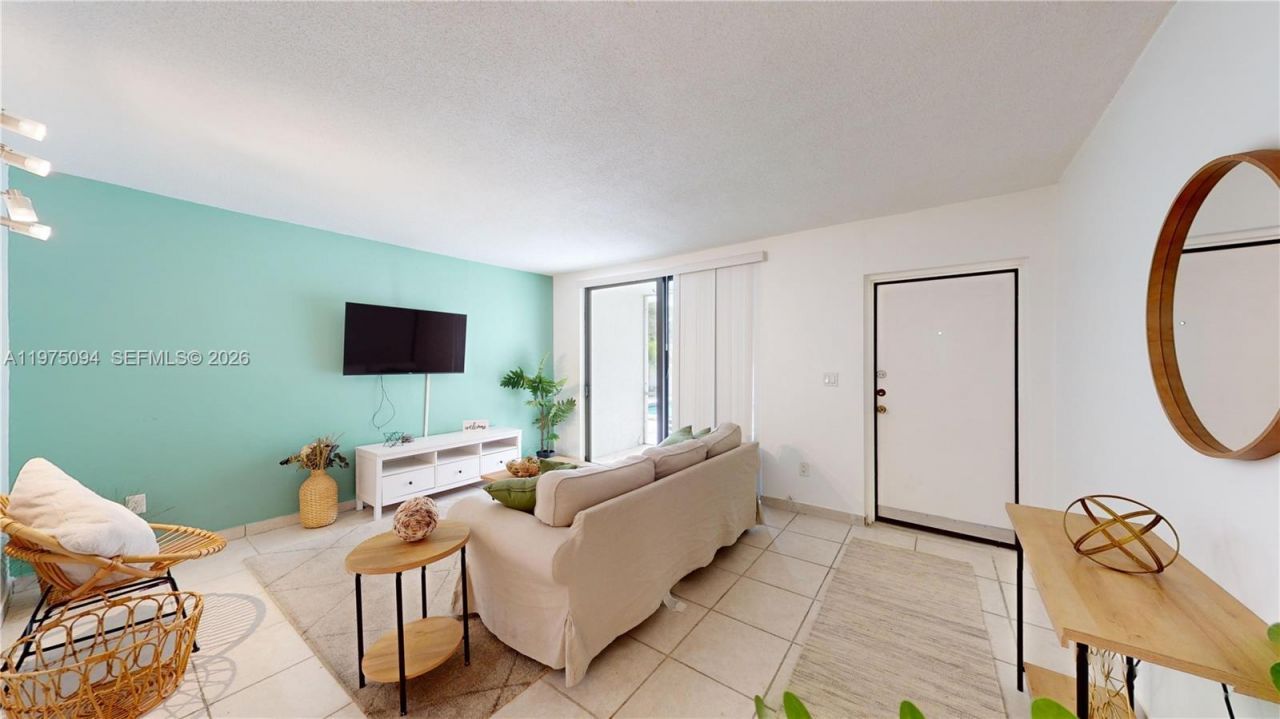 2345 NE 135th St , Unit 101, North Miami, FL 33181 Photo