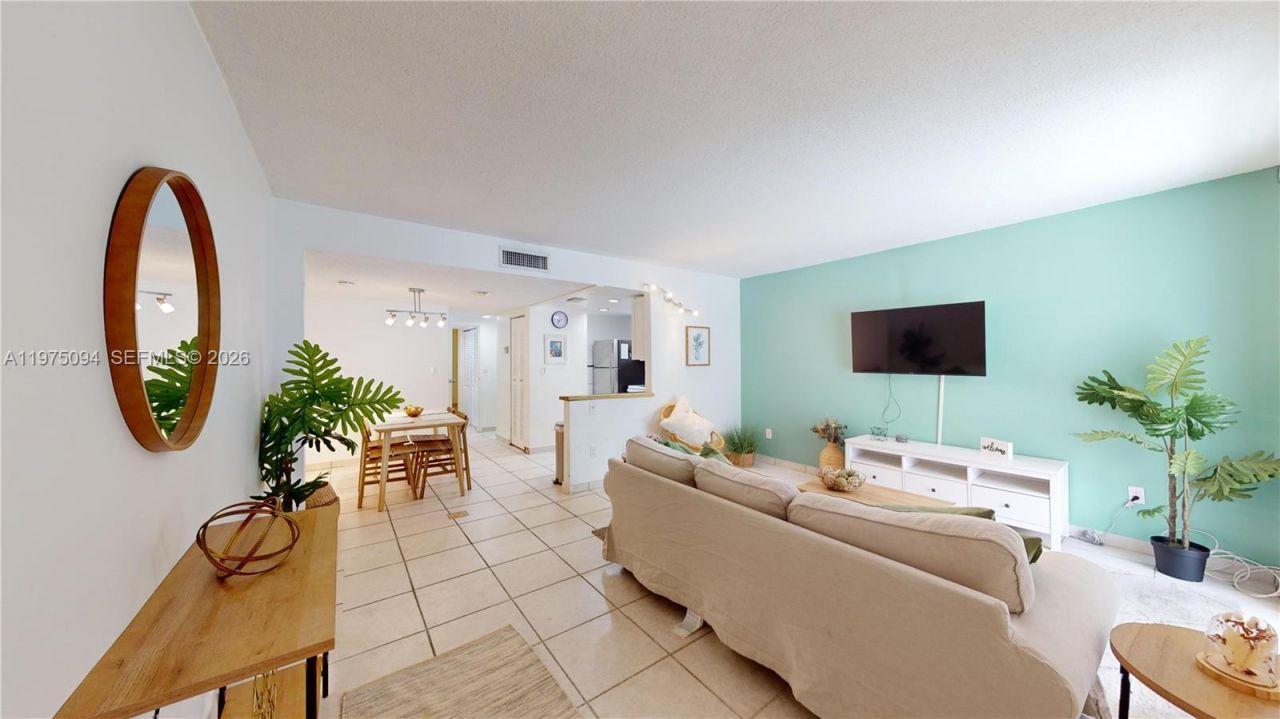 2345 NE 135th St , Unit 101, North Miami, FL 33181 Photo