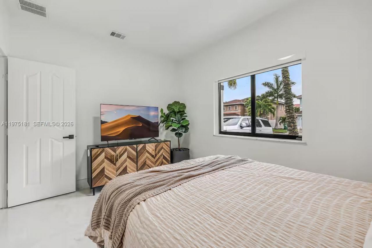 14551 SW 158th Ct , Miami, FL 33196 Photo