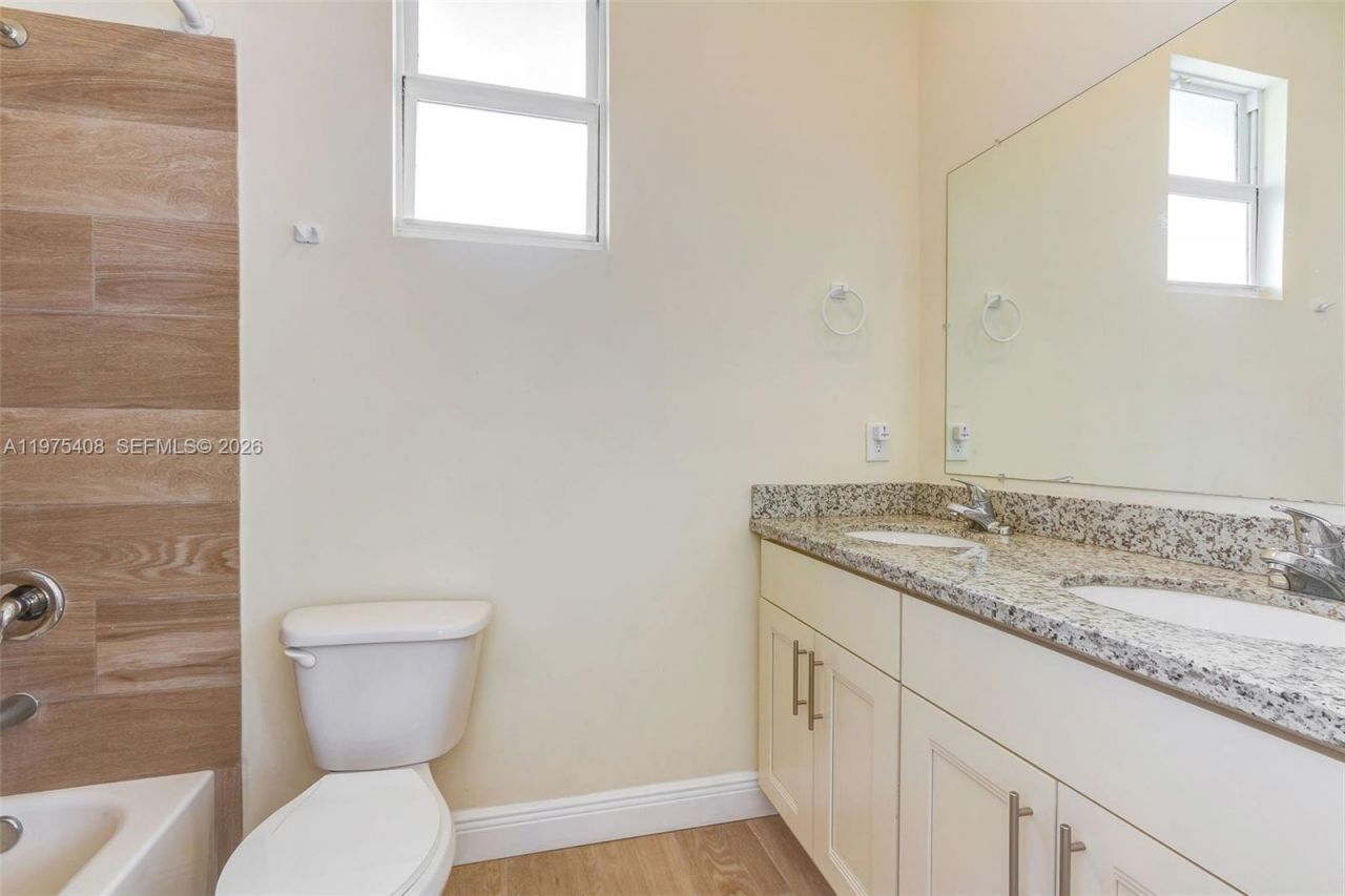 1578 NE 110th St, Unit A, Miami, FL 33161 Photo