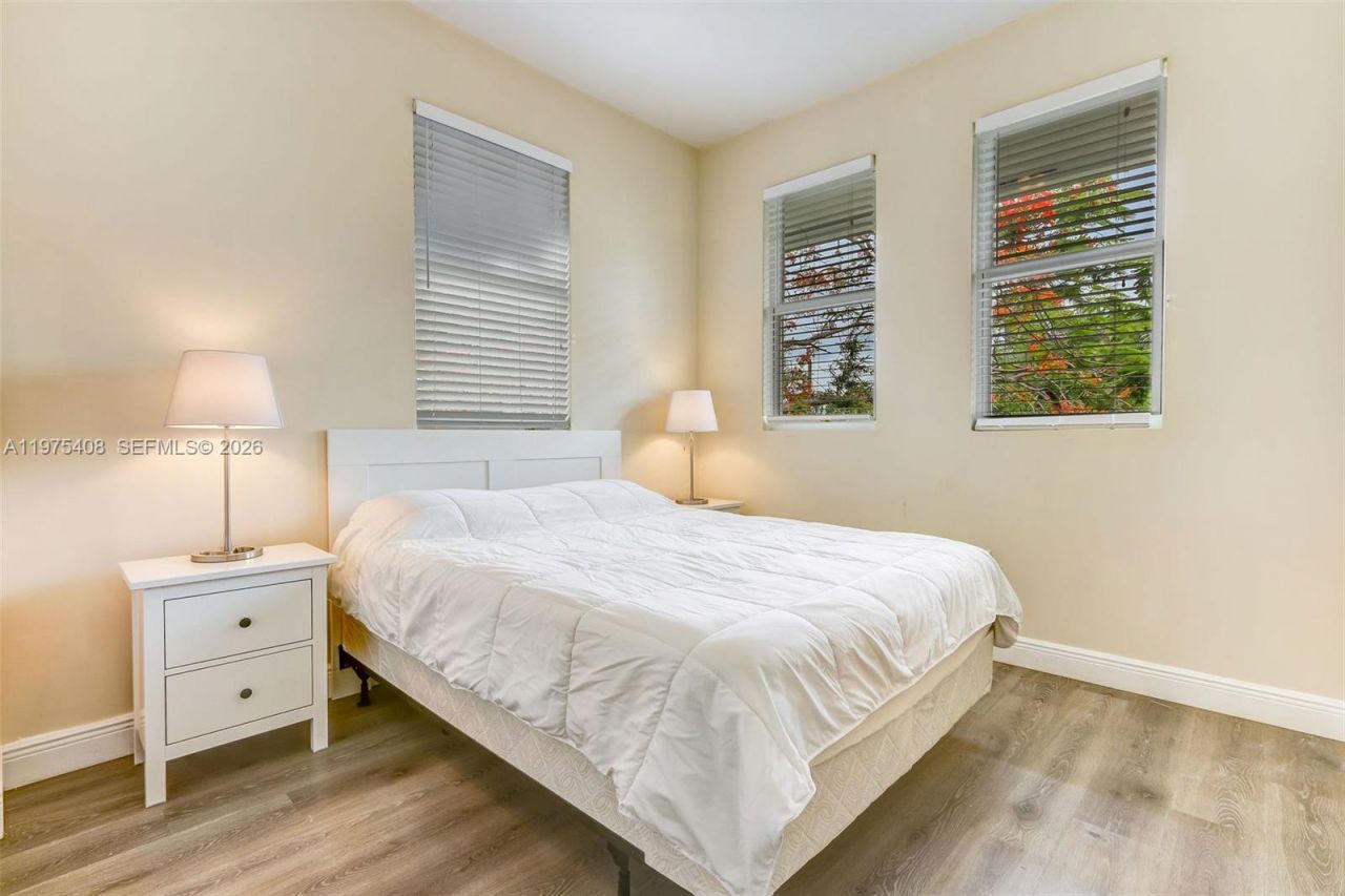 1578 NE 110th St, Unit A, Miami, FL 33161 Photo