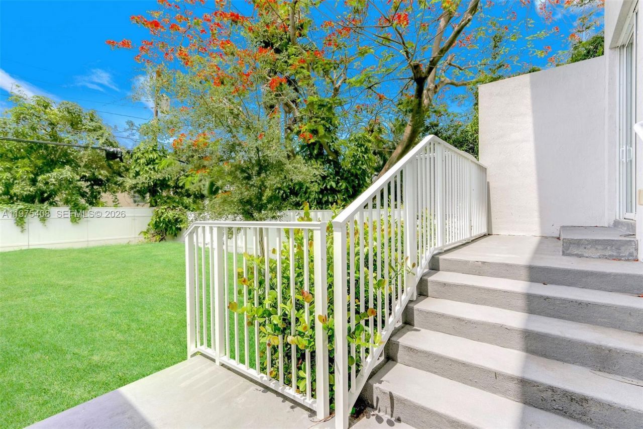 1578 NE 110th St, Unit A, Miami, FL 33161 Photo