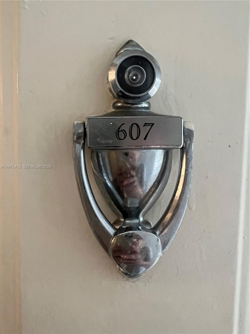 5077 NW 7th St , Unit 607, Miami, FL 33126 Photo