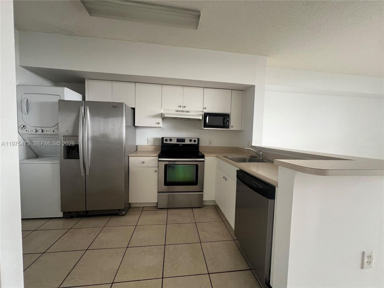 5077 NW 7th St , Unit 607, Miami, FL 33126 Photo