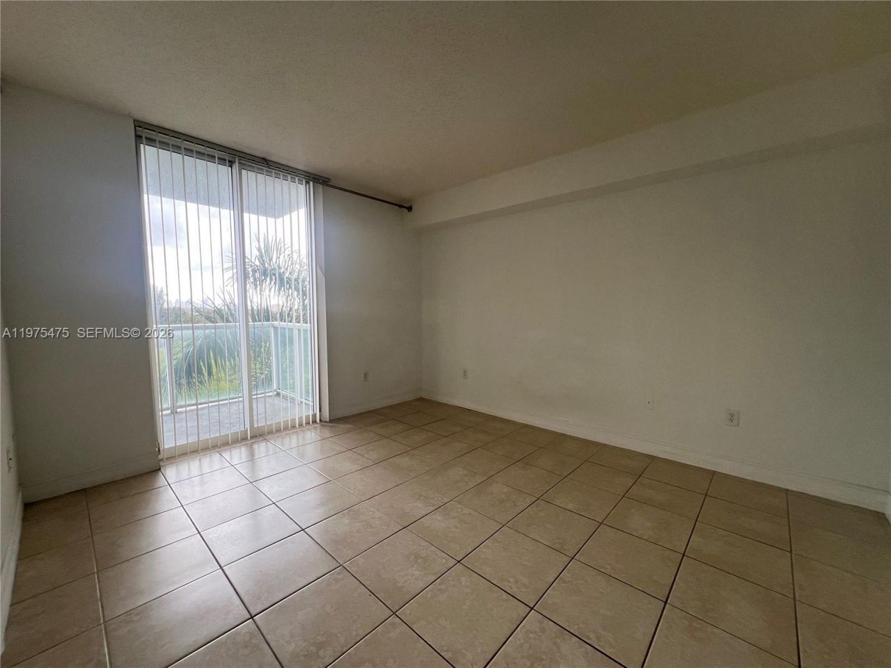 5077 NW 7th St , Unit 607, Miami, FL 33126 Photo