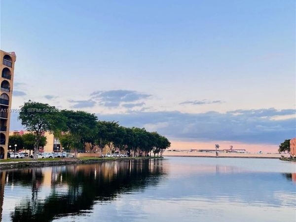 4721 NW 7th St , Unit 102-12, Miami, FL 33126